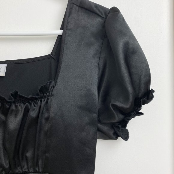 BLACK RUCHED BUST TOP - Picture 3 of 7